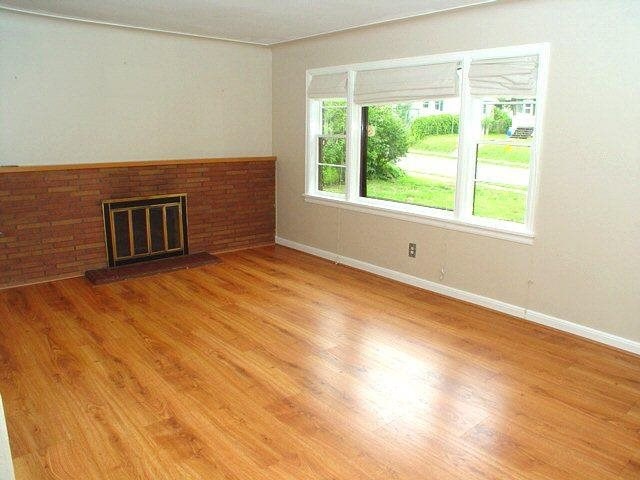 4922 Dodge St, Duluth, MN 55804 photo 2