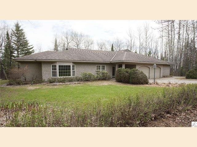 410 Rustwood Ln, Duluth, MN 55804 photo 2