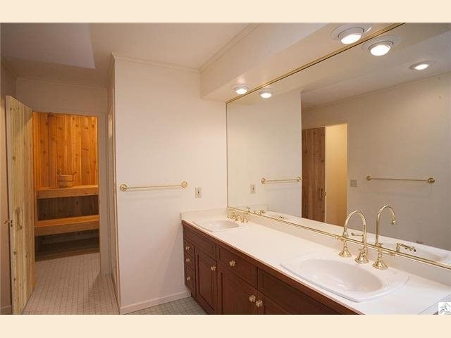 410 Rustwood Ln, Duluth, MN 55804 photo 7
