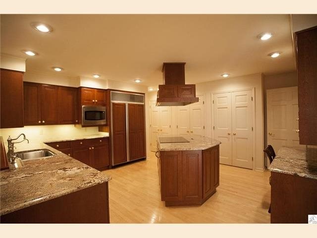 410 Rustwood Ln, Duluth, MN 55804 photo 3