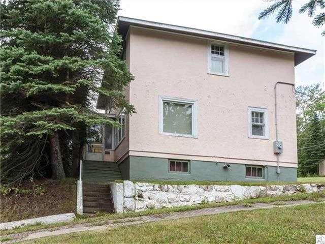 2715 E 2nd St, Duluth, MN 55812 photo 1