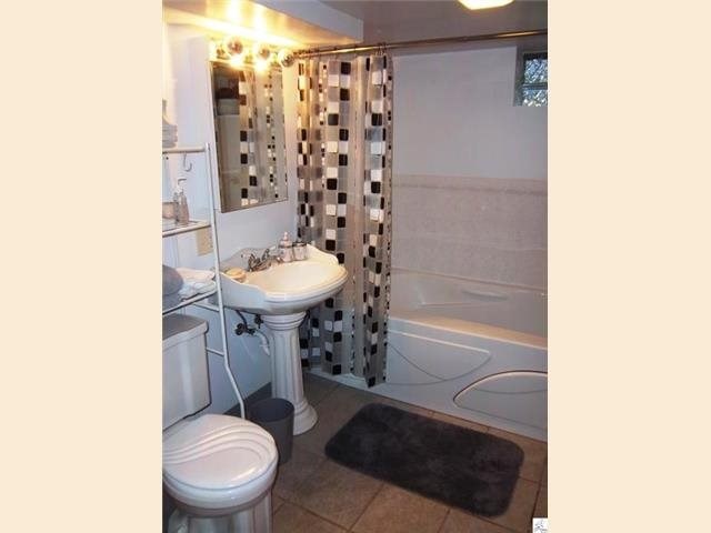 4910 Otsego St, Duluth, MN 55804 photo 8