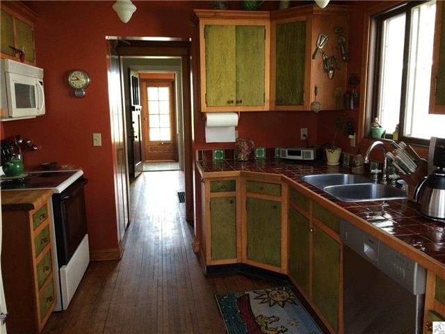 4619 Gladstone St, Duluth, MN 55804 photo 2