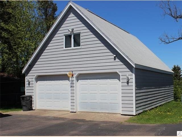 707 4th St, Duluth, MN 55810 photo 2