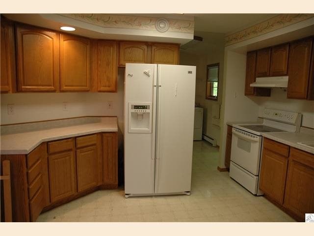 1643 Pine Ave, Duluth, MN 55810 photo 2