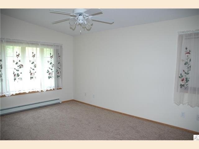 1643 Pine Ave, Duluth, MN 55810 photo 5