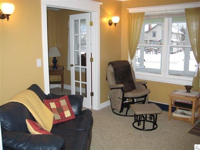 201 Osakis St, Duluth, MN 55803 photo 2