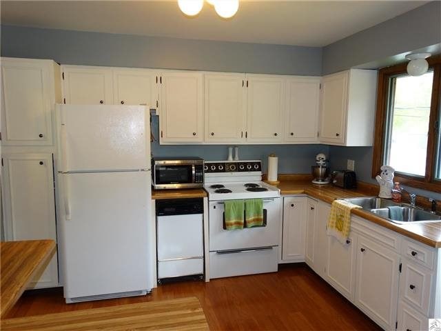 1015 Acacia Ave, Duluth, MN 55810 photo 7