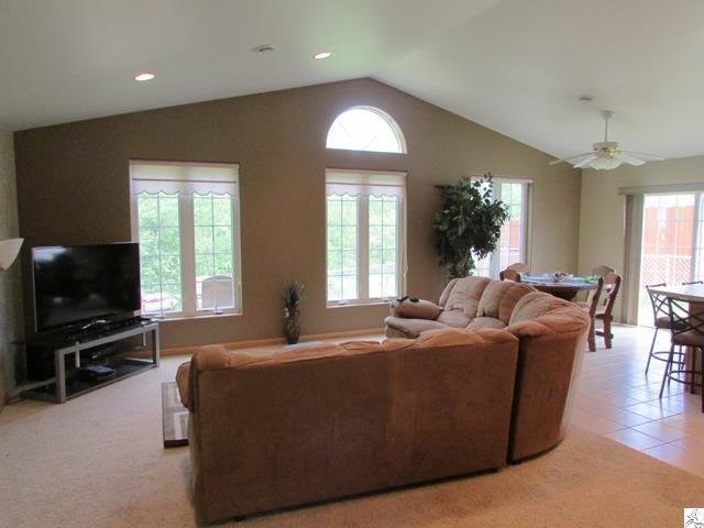 913 6th St, Duluth, MN 55810 photo 6