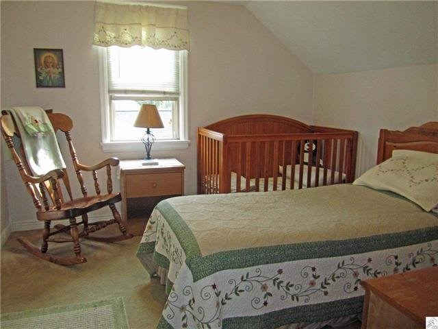 2226 W 24th St, Duluth, MN 55811 photo 9