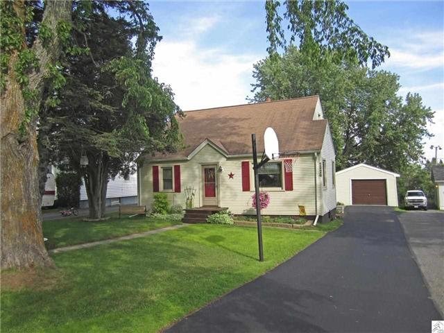 2226 W 24th St, Duluth, MN 55811 photo 1