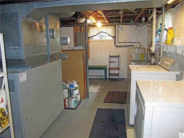 2226 W 24th St, Duluth, MN 55811 photo 13