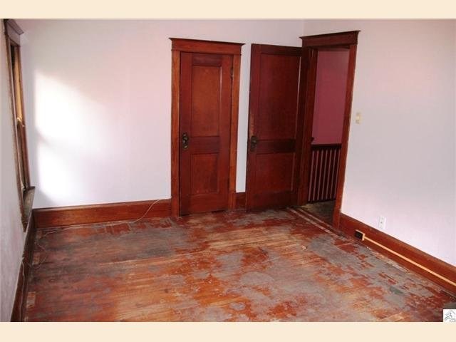 1112 E 10th St, Duluth, MN 55805 photo 12