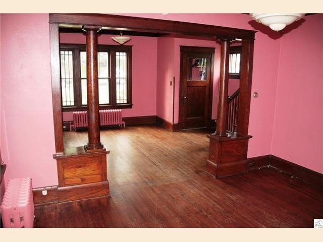 1112 E 10th St, Duluth, MN 55805 photo 8