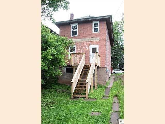 1112 E 10th St, Duluth, MN 55805 photo 3