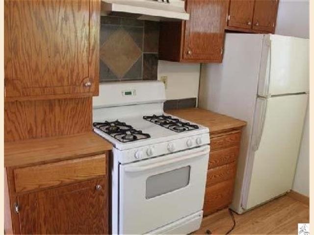 429 E 6th St, Duluth, MN 55805 photo 4