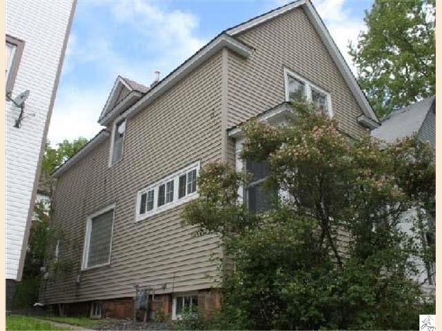 429 E 6th St, Duluth, MN 55805 photo 2