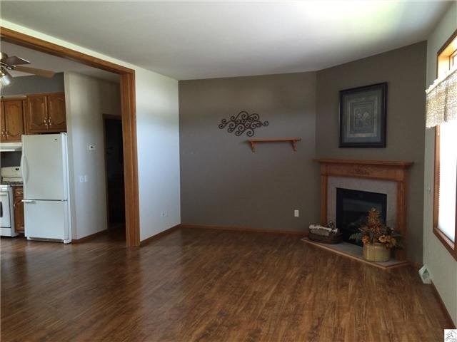 74 Arbutus Dr, Duluth, MN 55810 photo 3