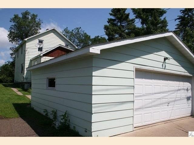 128 W Palm St, Duluth, MN 55803 photo 2