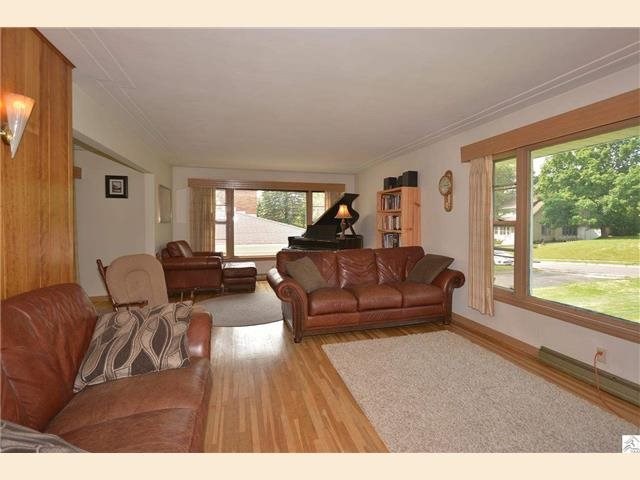 26 E Mankato St, Duluth, MN 55803 photo 3