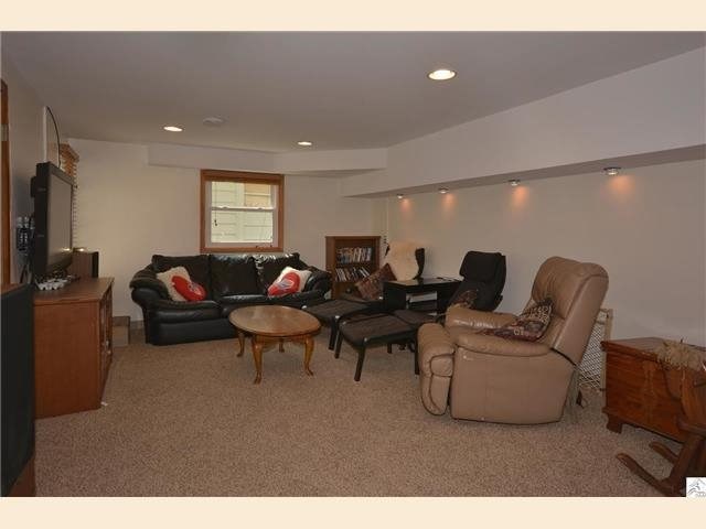 26 E Mankato St, Duluth, MN 55803 photo 8