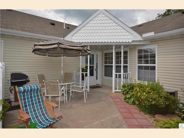 2142 Miller Creek Dr, Duluth, MN 55811 photo 2