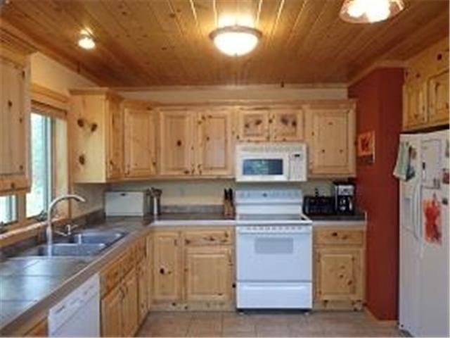4311 E Kerwin Rd, Superior, WI 54880 photo 6