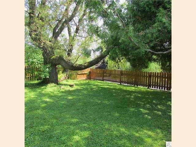 5723 Avondale St, Duluth, MN 55804 photo 2