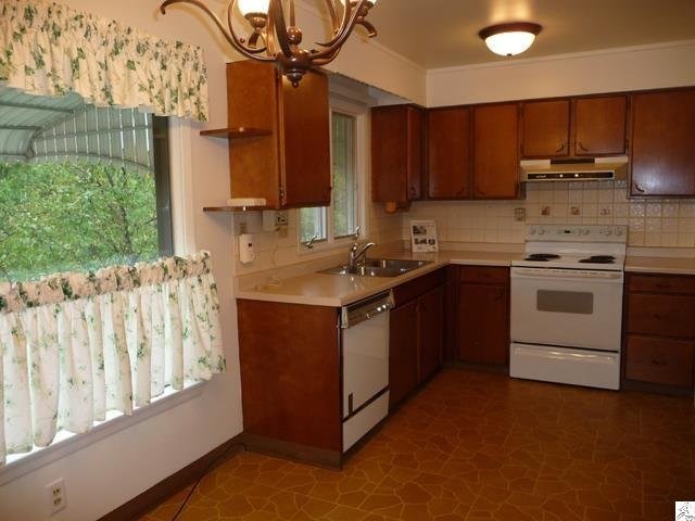 315 Snively Rd, Duluth, MN 55803 photo 3