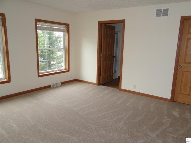 5321 Broadwing Dr, Duluth, MN 55804 photo 2