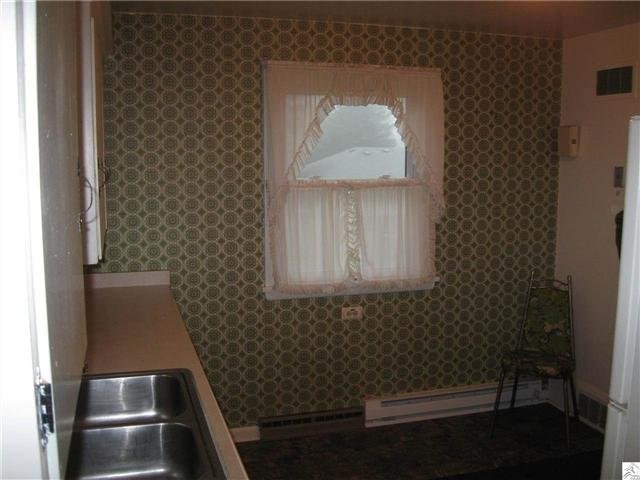 2220 Ensign St, Duluth, MN 55811 photo 4
