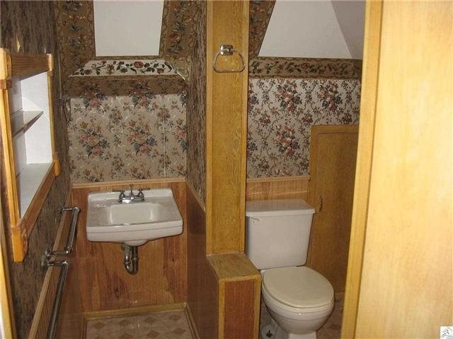 108 W 5th St, Duluth, MN 55806 photo 8