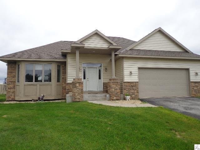 5225 Falcon Dr, Duluth, MN 55811 photo 1