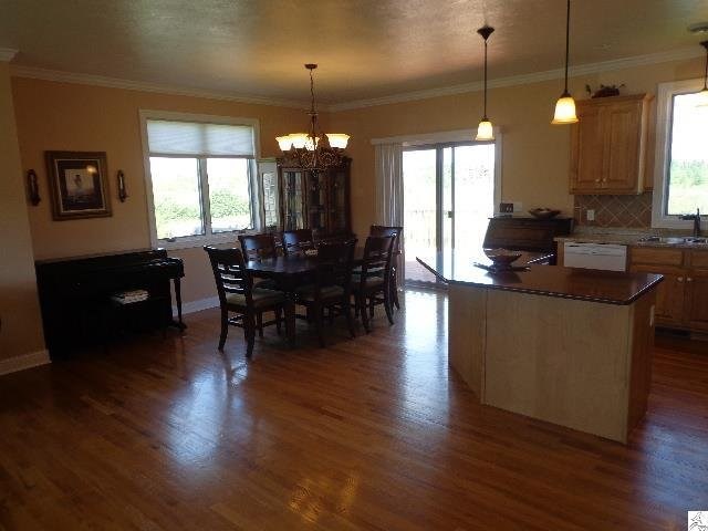 5225 Falcon Dr, Duluth, MN 55811 photo 2