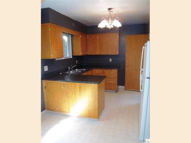 310 Midway Ave, Duluth, MN 55810 photo 4