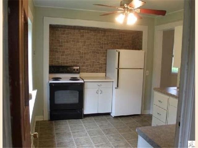331 S 69th Ave W, Duluth, MN 55807 photo 2