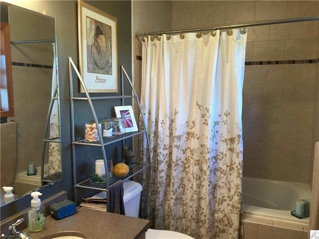 425 Clark Ct, Duluth, MN 55811 photo 8