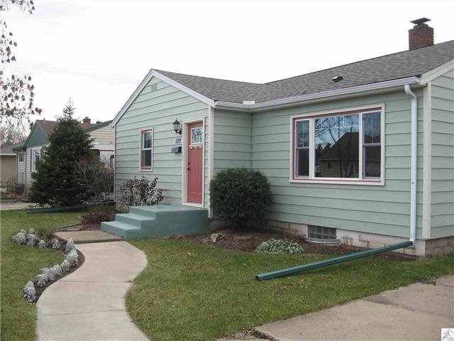 122 E 31st St, Hibbing, MN 55746 photo 1