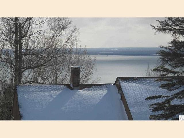 913 E Skyline Pkwy, Duluth, MN 55805 photo 3