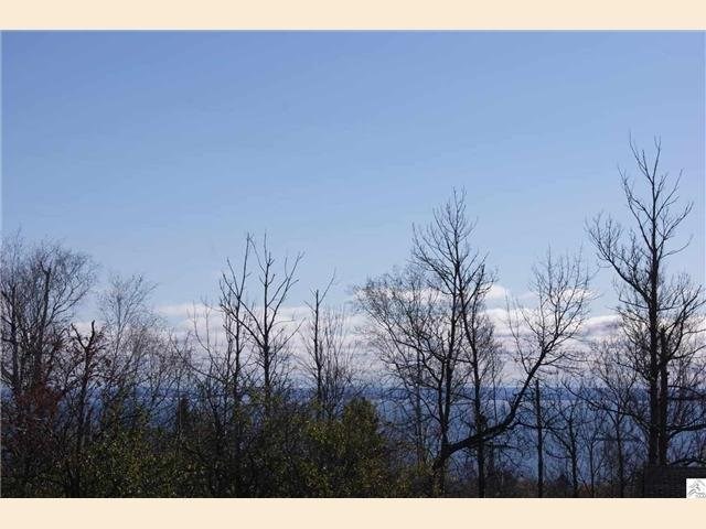 913 E Skyline Pkwy, Duluth, MN 55805 photo 14