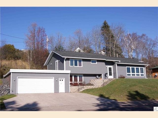 913 E Skyline Pkwy, Duluth, MN 55805 photo 1