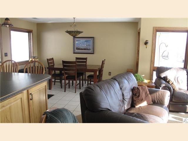 913 E Skyline Pkwy, Duluth, MN 55805 photo 8