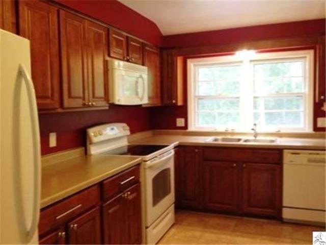 3809 E 4th St, Duluth, MN 55804 photo 2