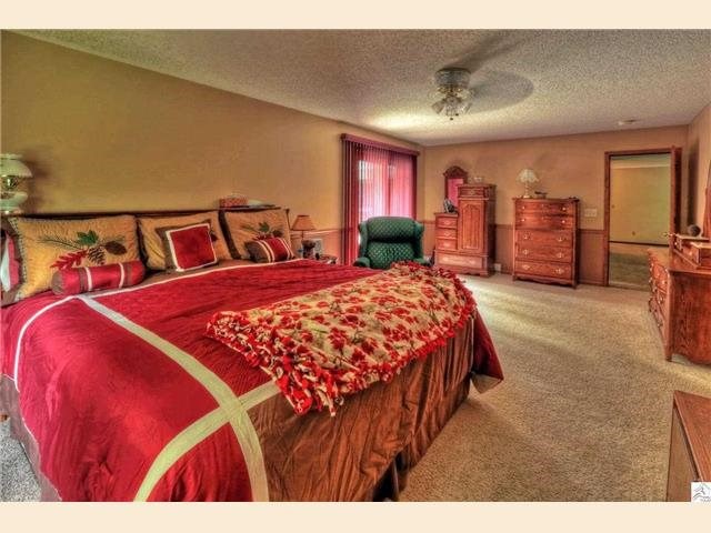 4832 S Shore Dr, Duluth, MN 55811 photo 8