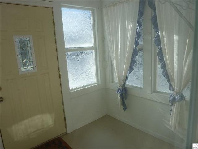 323 W Faribault St, Duluth, MN 55803 photo 7