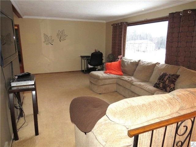 830 Almac Dr, Duluth, MN 55810 photo 2
