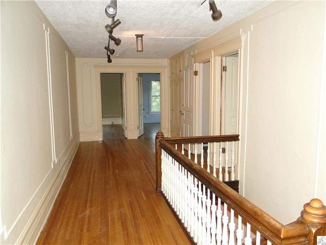 2320 E 1st St, Duluth, MN 55812 photo 9