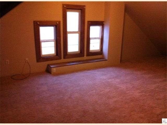 330 N 16th Ave E, Duluth, MN 55812 photo 9