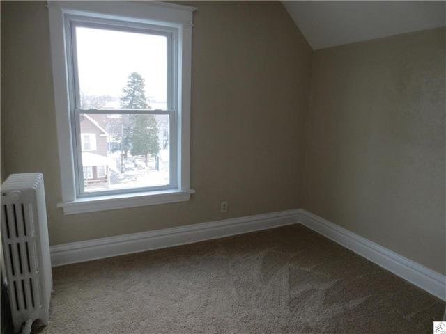 2423 W 6th St, Duluth, MN 55806 photo 6