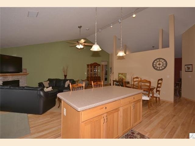 729 Creekside Cr, Duluth, MN 55811 photo 8